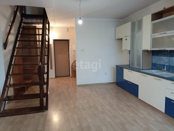 
   Продам 3-комнатную, 98 м², 45 Параллель ул, 2

. Фото 1.