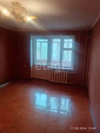 
   Продам 3-комнатную, 62 м², Дзержинского ул, 188

. Фото 12.