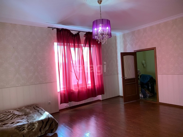 
   Продам 5-комнатную, 235.9 м², Десантников ул, 17

. Фото 5.