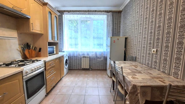 
  Сдам в аренду 1-комнатную квартиру, 45 м², Ставрополь

. Фото 18.