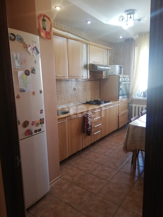 
   Продам 3-комнатную, 68.8 м², Пирогова ул, 28

. Фото 9.