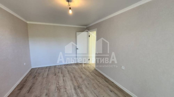 
  Продается 1-комн. квартира, 37 м², Андрея Губина ул
. Фото 5.