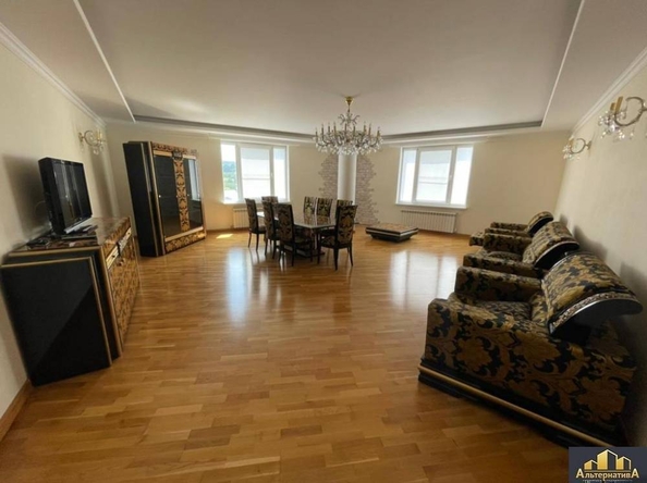 
   Продам 3-комнатную, 180 м², Островского ул

. Фото 15.