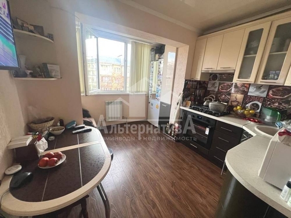 
   Продам 1-комнатную, 34.3 м², Героев Медиков ул

. Фото 5.