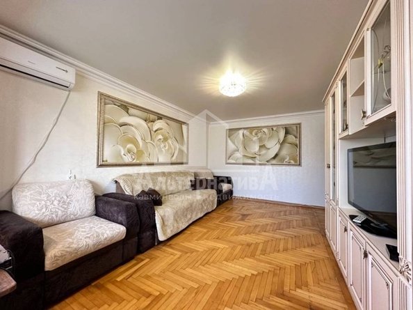 
  Продается 3-комн. квартира, 73.6 м², Азербайджанская ул
. Фото 3.