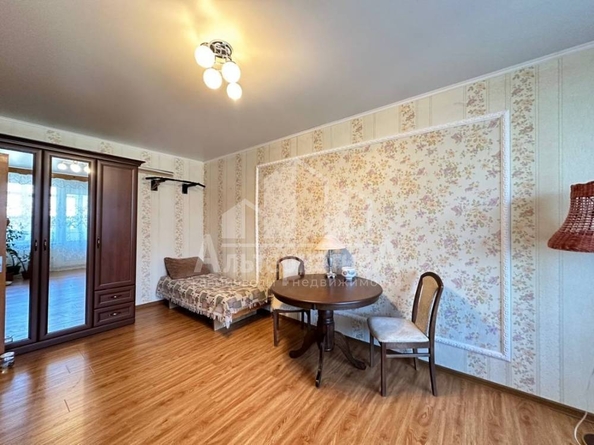 
   Продам 3-комнатную, 66.7 м², Куйбышева ул

. Фото 3.