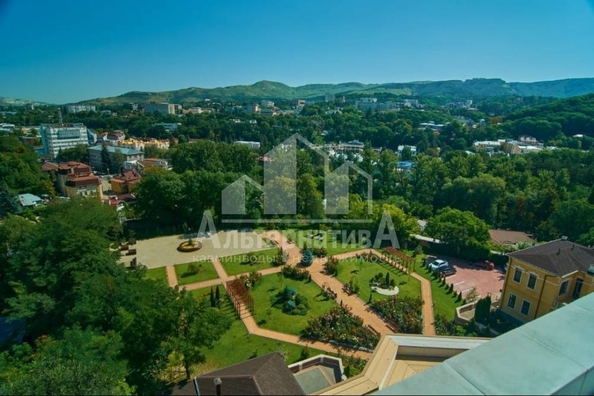 
  Продается 3-комн. квартира, 126 м², Шаумяна ул
. Фото 4.