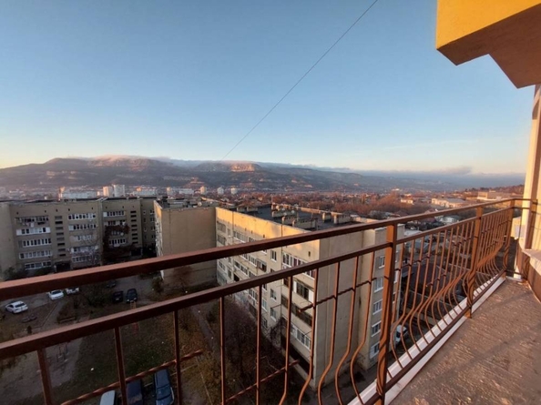 
  Продается 1-комн. квартира, 38 м², Пушкина ул
. Фото 2.