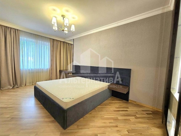 
  Продается 3-комн. квартира, 96.4 м², Замковая ул
. Фото 9.