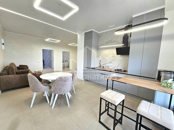 
  Продается 3-комн. квартира, 86 м², Замковая ул
. Фото 8.
