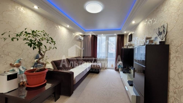 
  Продается 3-комн. квартира, 60 м², Крутая дорога ул
. Фото 6.