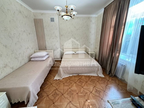 
   Продам 2-комнатную, 40 м², Чкалова ул

. Фото 1.