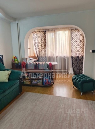 
  Продается 2-комн. квартира, 48 м², Азербайджанская ул
. Фото 3.