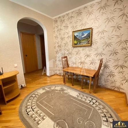 
   Продам 4-комнатную, 81.3 м², Главная ул

. Фото 5.