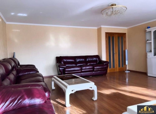 
  Продается 3-комн. квартира, 106 м², Красивая ул
. Фото 7.