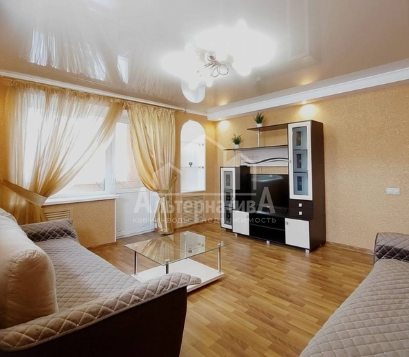 
  Продается 2-комн. квартира, 52 м², Широкая ул
. Фото 3.