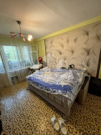
  Продается 4-комн. квартира, 80.7 м², Крутая дорога ул
. Фото 4.