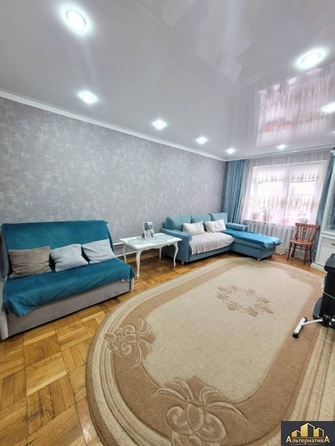 
  Продается 3-комн. квартира, 72.6 м², Главная ул
. Фото 2.