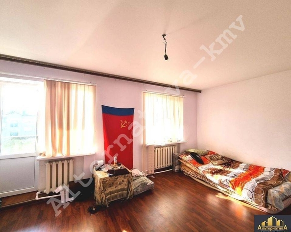 
   Продам 2-комнатную, 73 м², Романенко ул

. Фото 1.