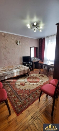 
   Продам 3-комнатную, 64 м², Свердлова ул

. Фото 2.