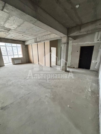 
   Продам 3-комнатную, 100 м², Декабристов ул

. Фото 2.