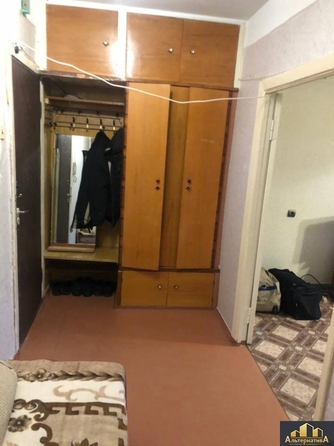 
  Продается 1-комн. квартира, 38 м², Красивая ул
. Фото 2.