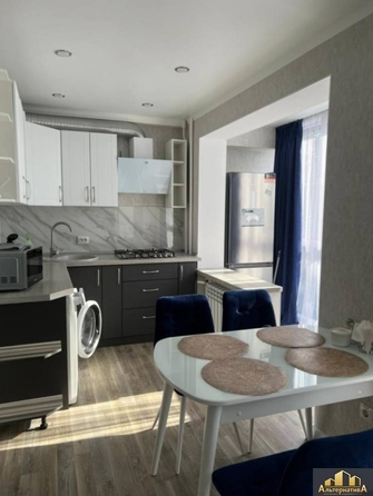 
  Продается 2-комн. квартира, 60 м², Героев Медиков ул
. Фото 3.