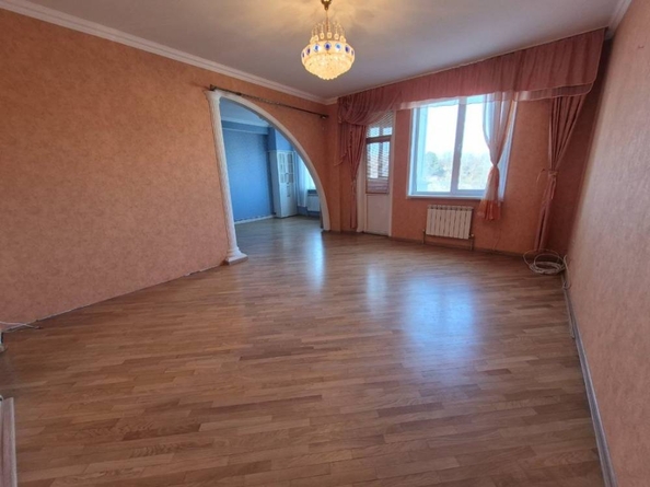 
  Продается 1-комн. квартира, 54.8 м², Ленинградская ул
. Фото 3.