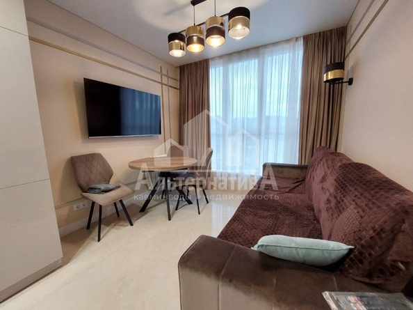 
  Продается 1-комн. квартира, 42 м², Окопная ул
. Фото 2.
