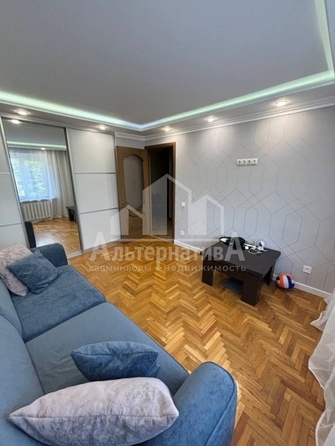 
   Продам 2-комнатную, 45.4 м², Широкая ул

. Фото 5.