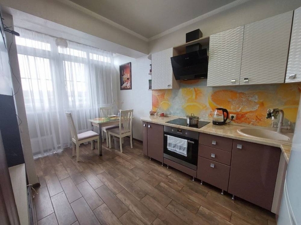 
   Продам 1-комнатную, 37.6 м², Ленинградская ул

. Фото 1.