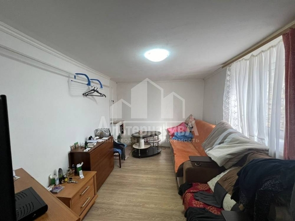 
  Продается 1-комн. квартира, 38.2 м², Суворова ул
. Фото 5.