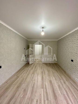 
   Продам 1-комнатную, 38.5 м², Красивая ул

. Фото 1.