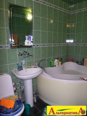 
  Продается 3-комн. квартира, 75 м², Орджоникидзе ул
. Фото 10.