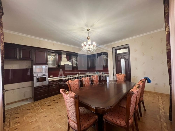 
   Продам дом, 450 м², Ессентуки

. Фото 13.