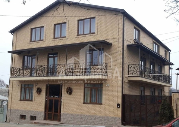 
   Продам гостиницу, 705 м², Умара Алиева ул

. Фото 1.