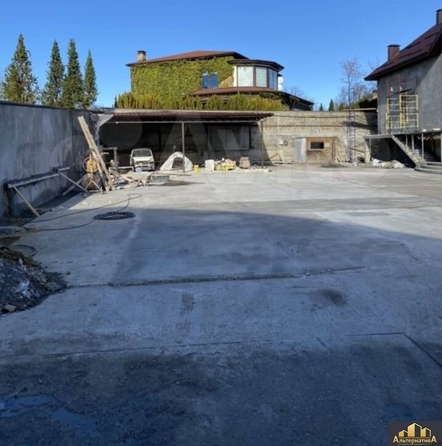 
   Продам гостиницу, 1350 м², Интернациональная ул

. Фото 3.