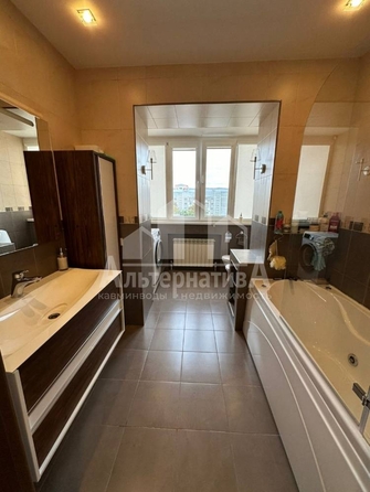 
  Продается 4-комн. квартира, 140 м², Чайковского ул
. Фото 10.
