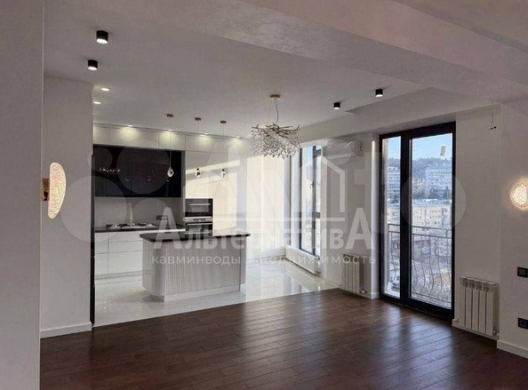 
  Продается 3-комн. квартира, 130 м², Коллективная ул
. Фото 1.