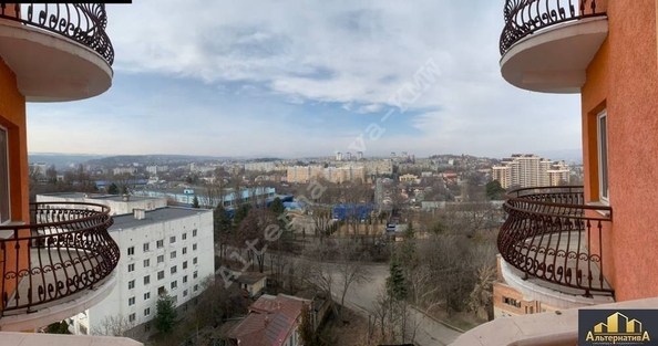 
  Продается 3-комн. квартира, 151.4 м², 8 Марта ул
. Фото 1.