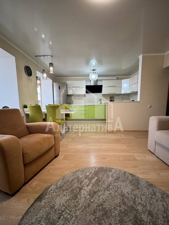 
  Продается 3-комн. квартира, 80 м², Водопойная ул
. Фото 1.