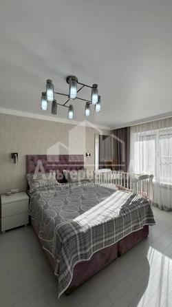 
   Продам 2-комнатную, 56 м², Ленинградская ул

. Фото 1.