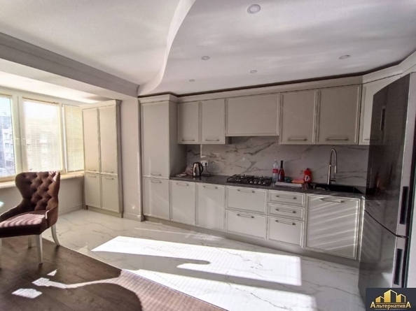 
  Продается 3-комн. квартира, 124 м², Жуковского ул
. Фото 2.