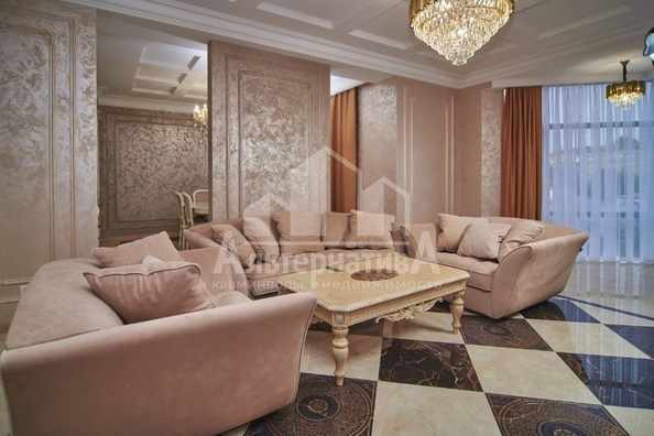 
  Продается 4-комн. квартира, 200 м², Шаумяна ул
. Фото 3.