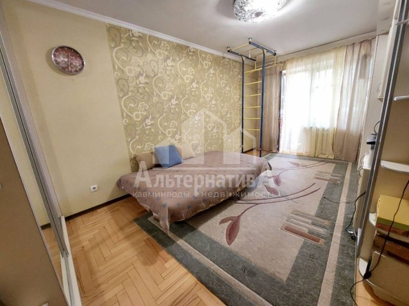 
   Продам 3-комнатную, 99.4 м², 8 Марта ул

. Фото 14.