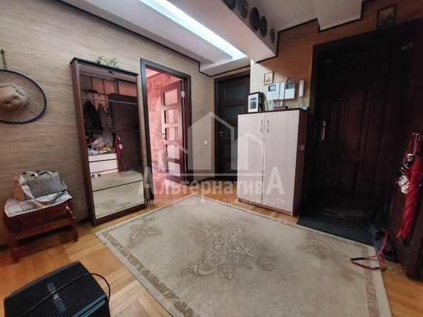 
   Продам 3-комнатную, 99.4 м², 8 Марта ул

. Фото 16.