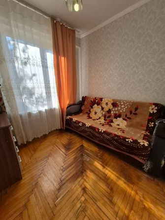 
   Продам 3-комнатную, 46.8 м², Цандера проезд

. Фото 3.