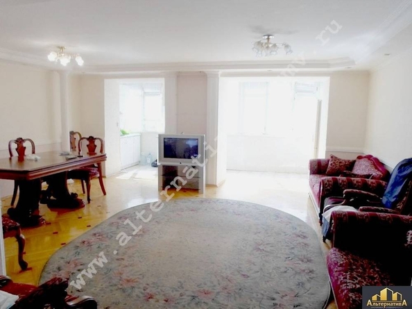
  Продается 3-комн. квартира, 86.6 м², Украинская ул
. Фото 3.