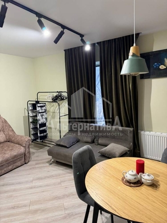 
  Продается 1-комн. квартира, 27 м², Суворова ул
. Фото 1.