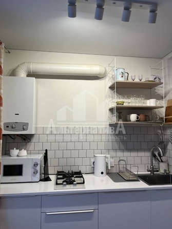 
  Продается 1-комн. квартира, 35 м², Свердлова ул
. Фото 3.